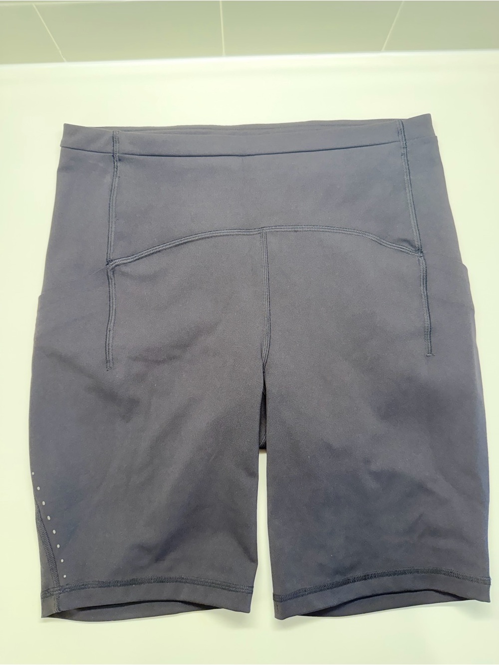 lululemon swift speed Black High-Rise Shorts with pockets size 8 like new